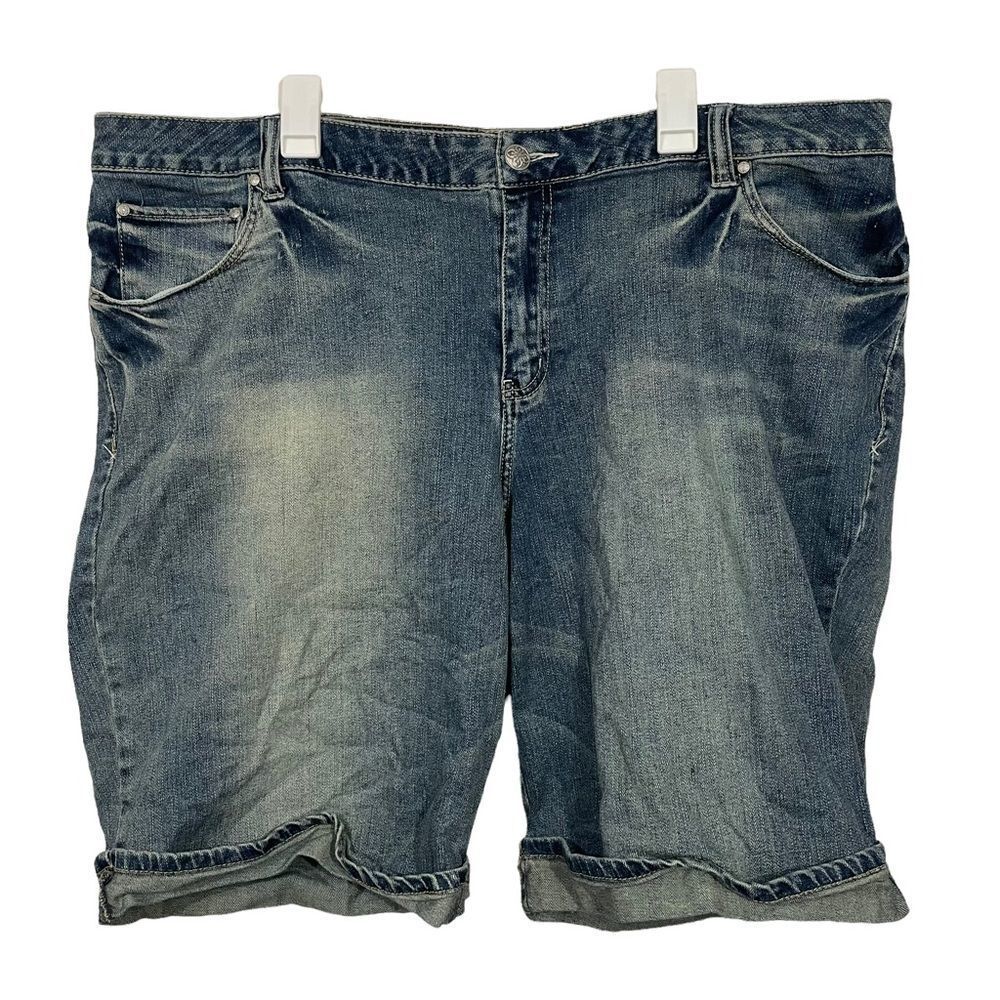 Lane Bryant Plus Size Medium Wash Midi Shorts
